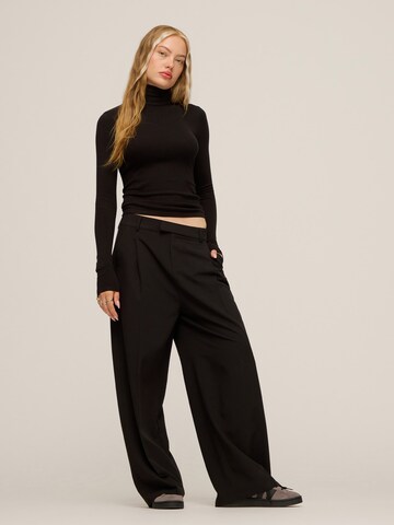 Wide leg Pantaloni di Cheyenne Ochsenknecht in nero