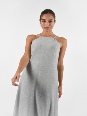WEARABLE STORIES Dress 'Camille' in Grey