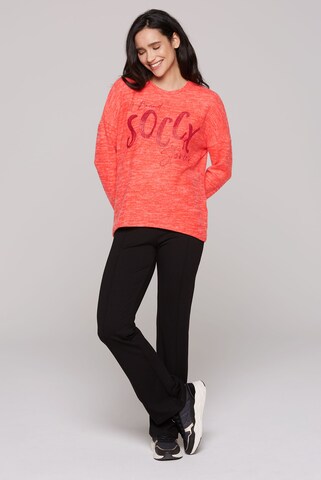 Soccx Oversized Pullover aus Flauschstrick in Rot