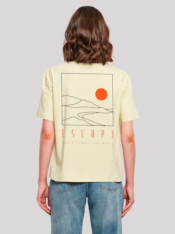 T-shirt 'Escape Discover the World Landscape' F4NT4STIC en jaune