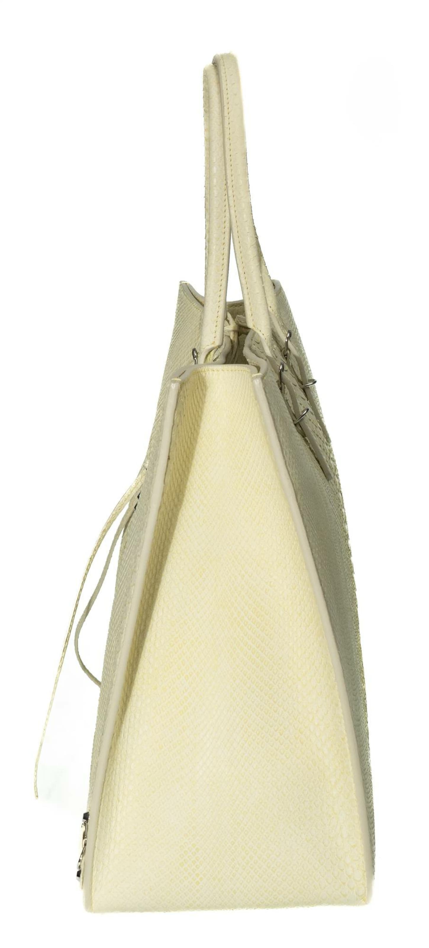 Balenciaga Handbag in Yellow