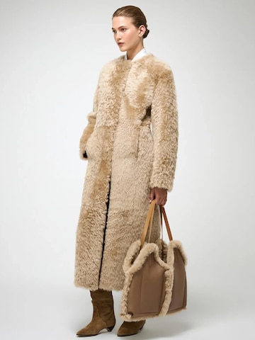 V S P Wintermantel 'Inesse' in Beige