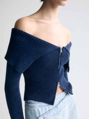 Pull&Bear Strickjacke in Blau