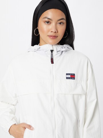 Tommy Jeans Between-Season Jacket 'Chicago' in White