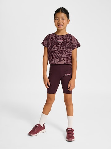 Hummel Slimfit Sporthose in Lila