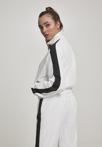 Urban Classics Демисезонная куртка в Белый