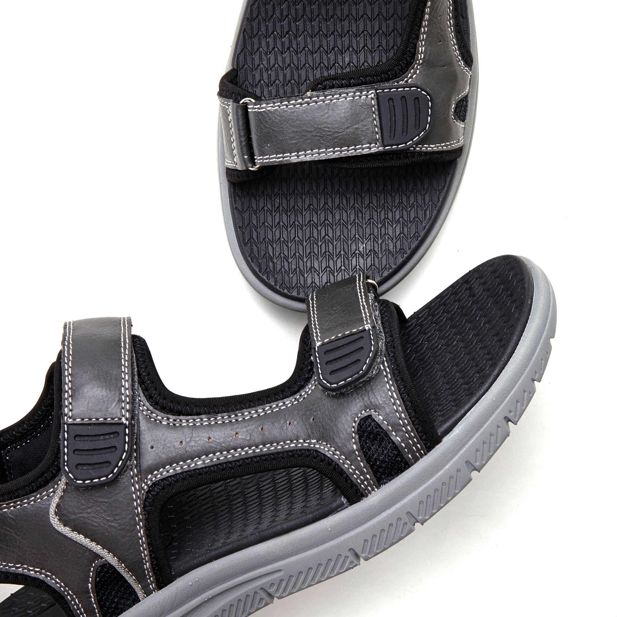 Authentic Le Jogger Hiking Sandals in Black