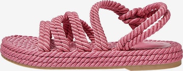 Sandale de la Pull&Bear pe roz