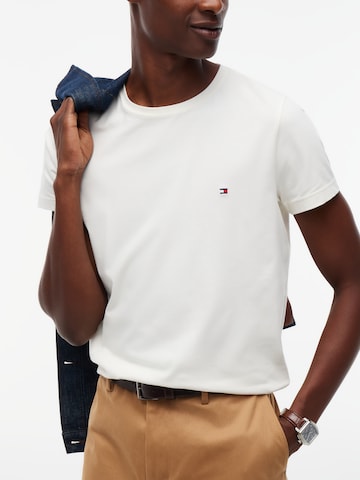 TOMMY HILFIGER Slim fit Koszulka w kolorze beżowy