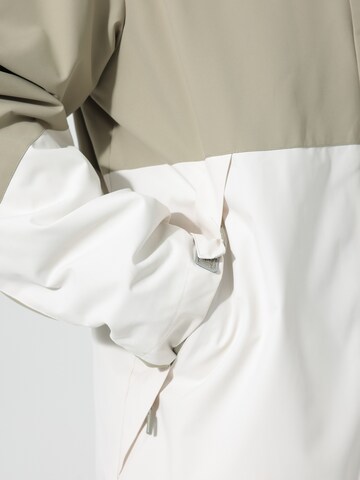 YOUTHUP Performance Jacket in Grey