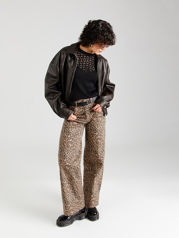 T-shirt 'Remi' ABOUT YOU en noir