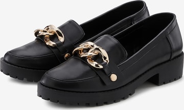 juoda LASCANA Loaferai