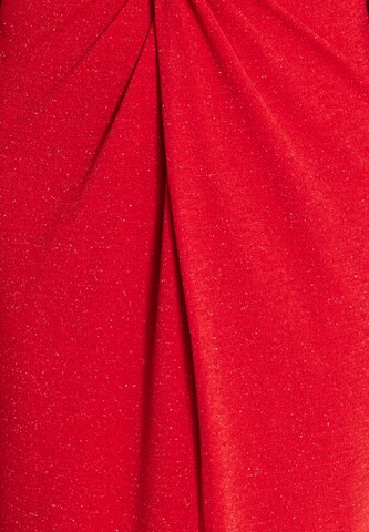 Rochie de cocktail de la faina pe roșu