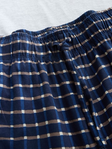 Pijama lungă de la Next pe albastru