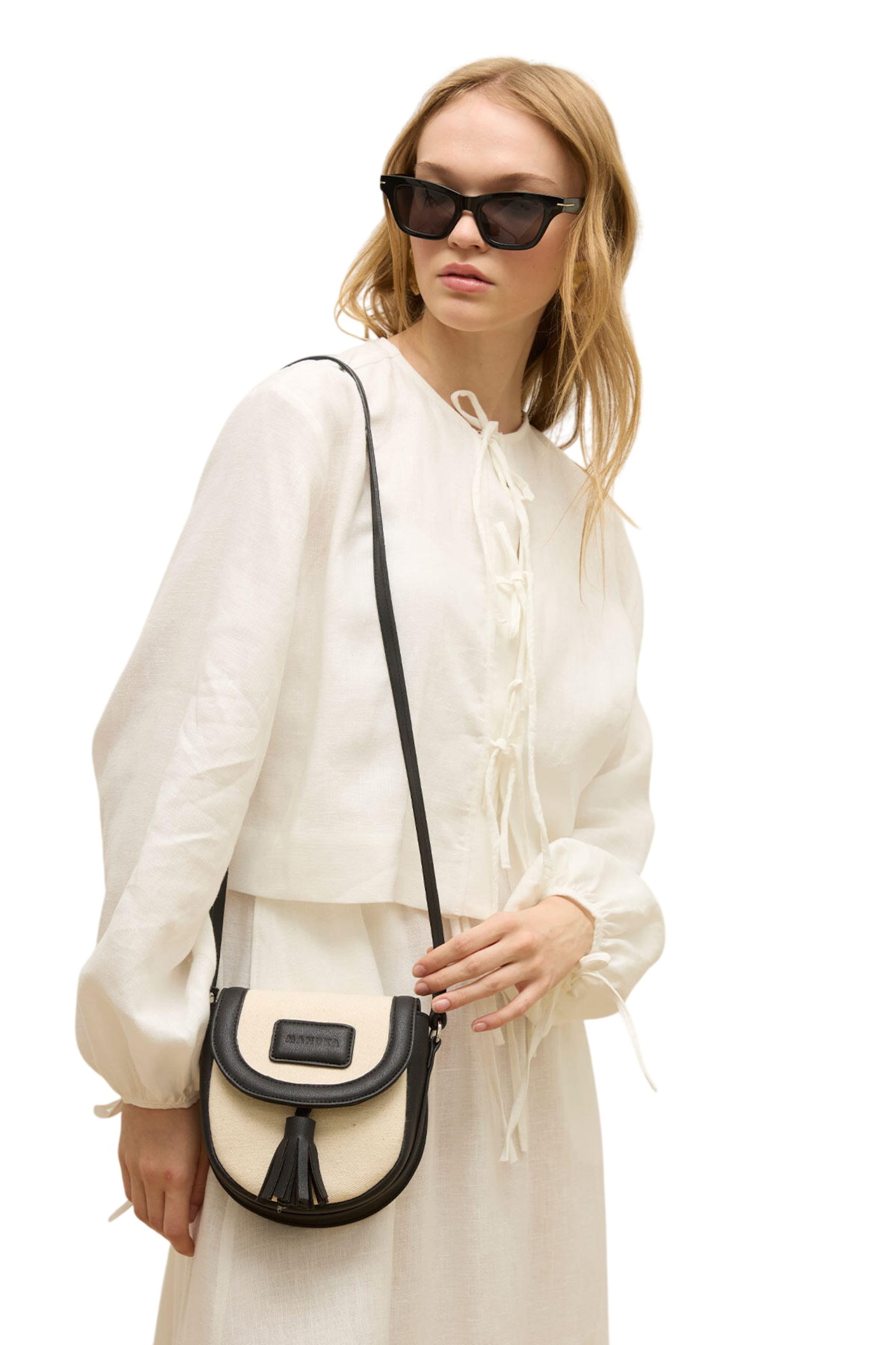 MANUKA Blouse in Beige: voorkant