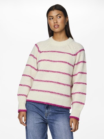 Pull-over 'Neilia' PIECES en gris : devant