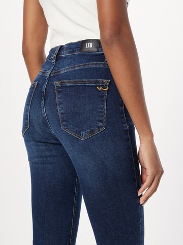 Coupe slim Jean 'Amy' LTB en bleu