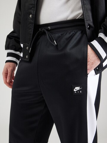 Nike Sportswear - regular Pantalón 'AIR' en negro