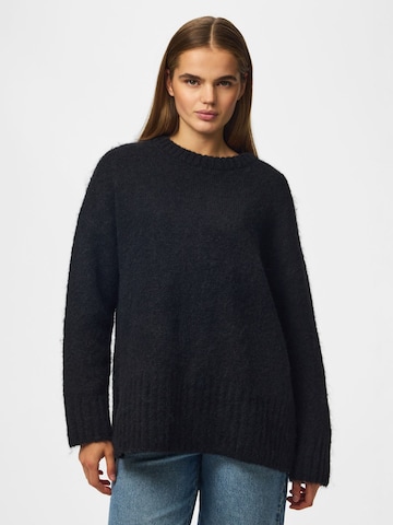 PIECES Sweater 'PCTina' in Black: front