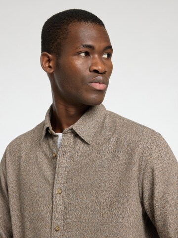 Regular fit Camicia 'SLHOwen' di SELECTED HOMME in marrone