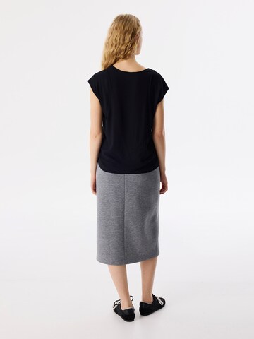 Twist Shirt in Black
