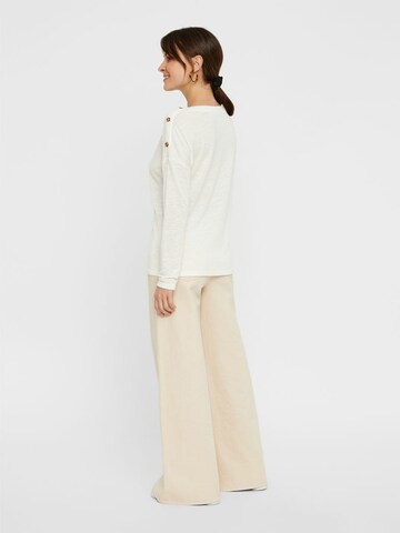 Pull-over PIECES en blanc