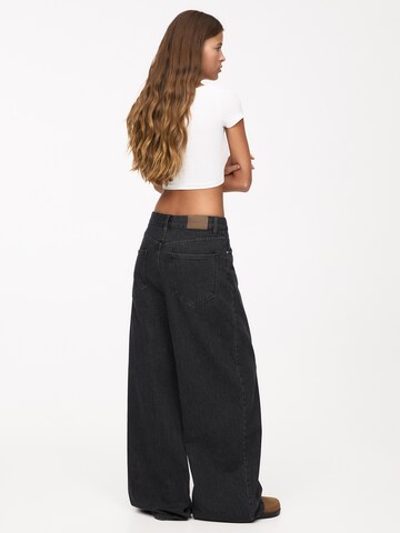 Pull&Bear Wide leg Jeans in Black