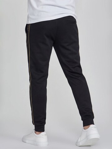 Coupe slim Pantalon SikSilk en noir