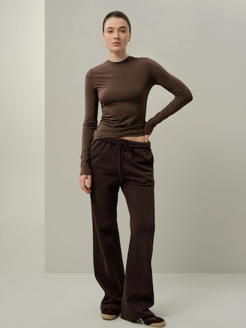 Lilysilk - Camiseta 'Seide Breeze Jersey Sensibles Top' en marrón