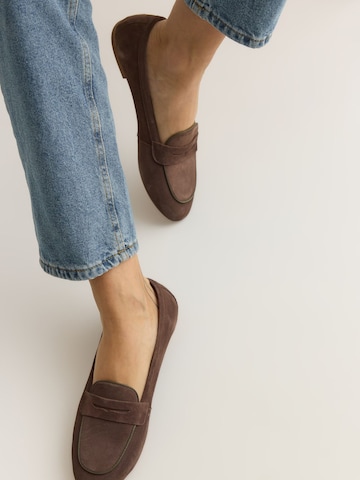 Chaussure basse Trendyol en marron