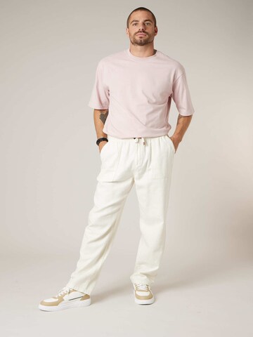 Regular Pantalon chino 'MIDSON ' Deeluxe en blanc