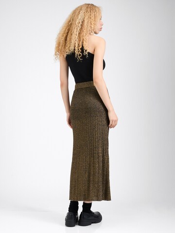 Twinset Rock in Gold