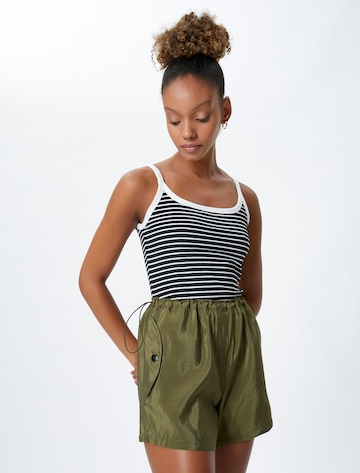 Koton Regular Pants in Green
