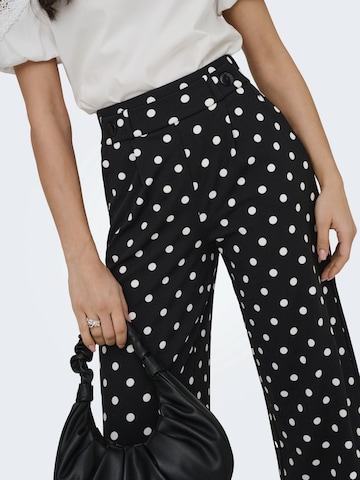 JDY Широки крачоли Панталон с набор 'JDYGEGGO' в черно