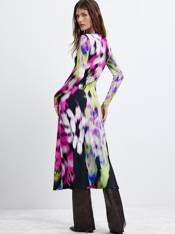 Desigual Платье в Смешанный