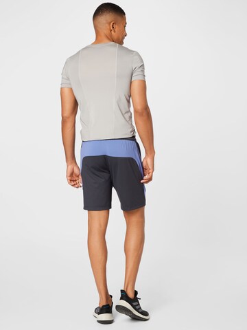 ADIDAS SPORTSWEAR Regular Sportshorts in Grau