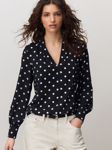Next - Blusa en negro: frente
