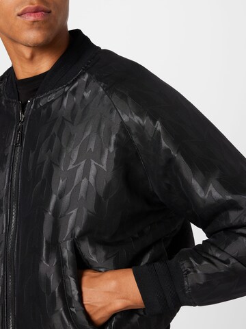 SikSilk Jacke in Schwarz