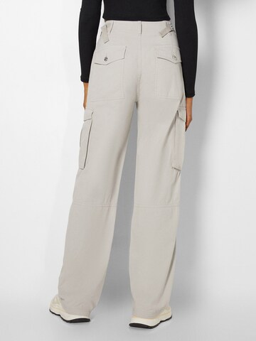 Wide leg Pantaloni cargo di Bershka in beige