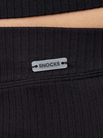SNOCKS Slimfit Sportbroek in Zwart