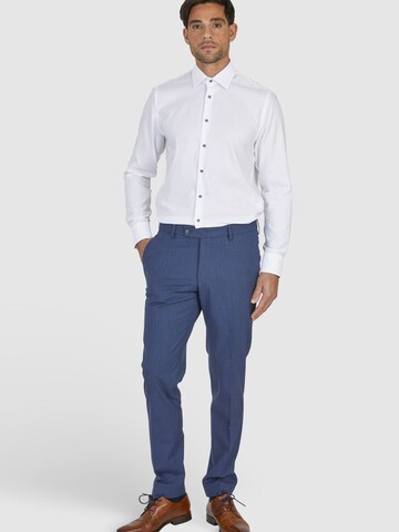 Coupe regular Chemise HECHTER PARIS en blanc