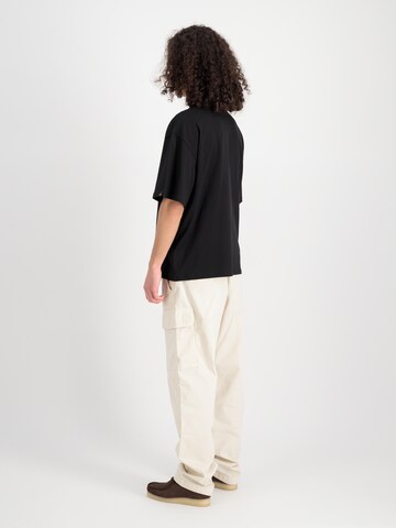 ALPHA INDUSTRIES T-shirt i svart