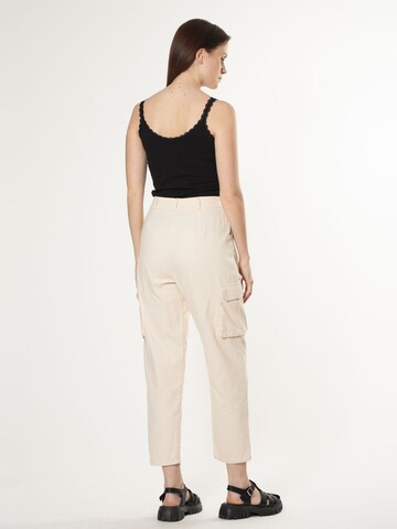 Influencer Tapered Cargobyxa i vit