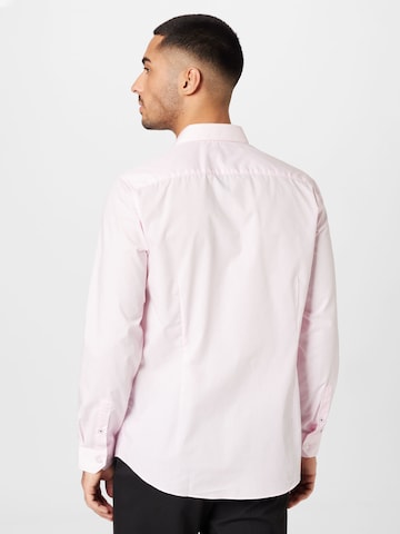BURTON MENSWEAR LONDON Regular Fit Skjorte i pink