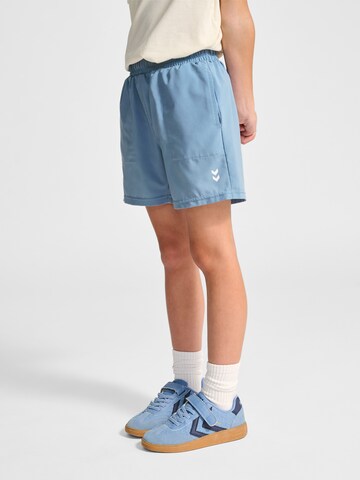 Hummel Loosefit Sportshorts 'Pulse' in Blau: Vorderseite