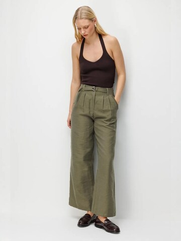 Wide leg Pantaloni con pieghe di MixRay in verde