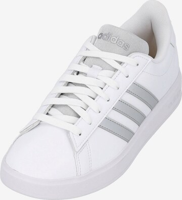 ADIDAS SPORTSWEAR Sneakers laag 'Grand Court 2.0' in Wit: voorkant