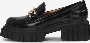 Kazar Moccasins in Black: front