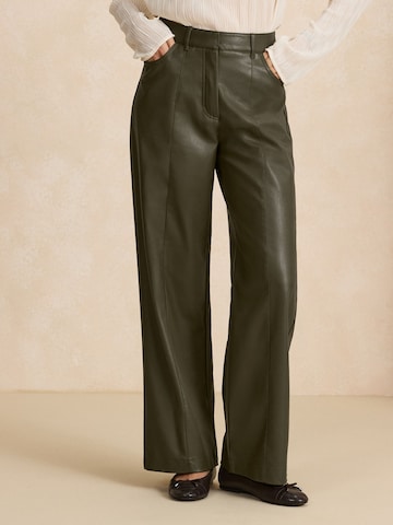 Next Wide leg Chino in Groen: voorkant