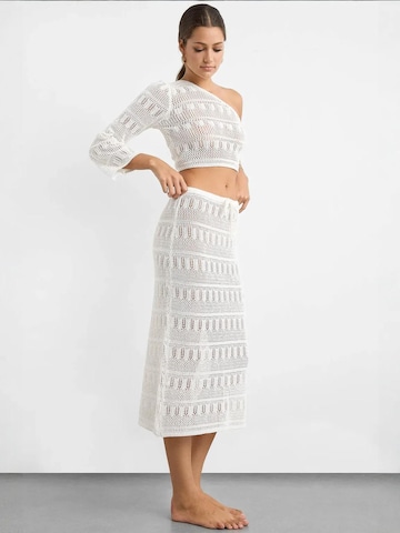 Tailleur di Hiccup in bianco